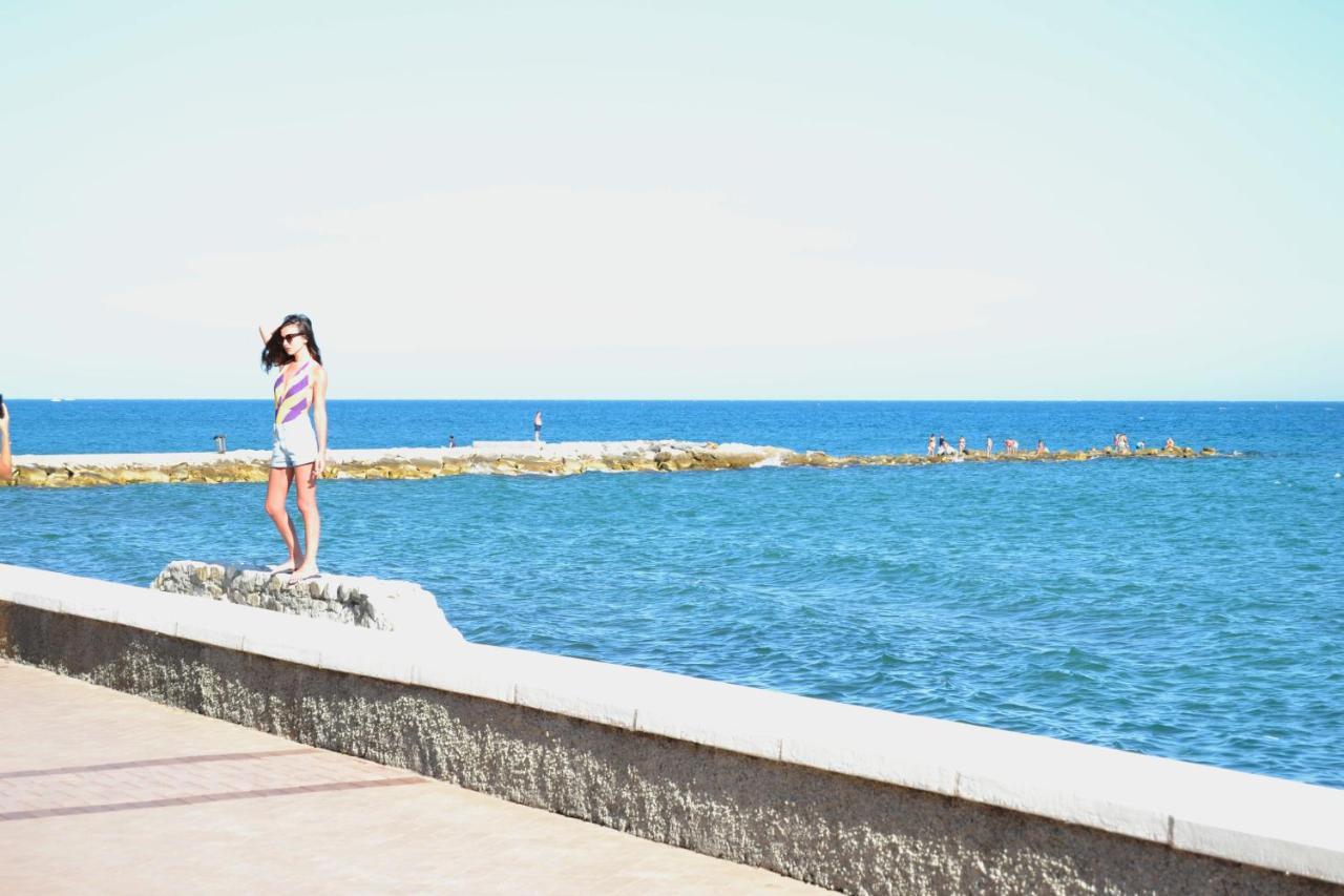 El Encanto Fuengirola Luaran gambar